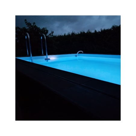 Pool AQUA 7 x 3.75 - H.1.45 m, hellblau, mit Stahlprofilen zum Einbetonieren