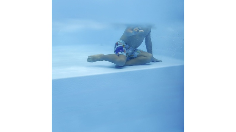 Pool AQUA 4.65 x 2.85 - H.1.24 m mit Liegefläche, grau, mit Stahlprofilen zum Einbetonieren