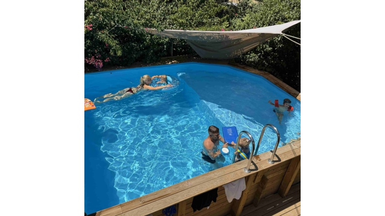 Pool AQUA 7 x 3.75 - H.1.45 m mit Liegefläche, hellblau, auf Rahmen - ohne Betonieren