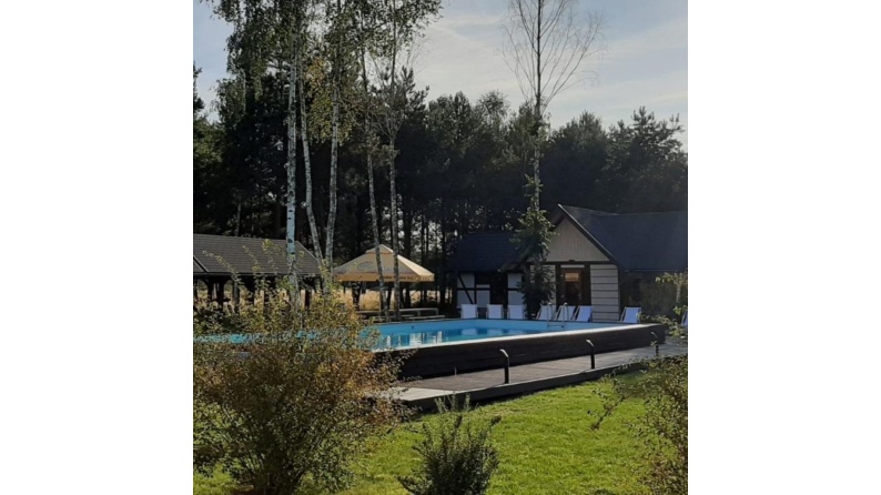 Pool AQUA 10.2 x 5.2 - H.1.45 m, sandfarben, mit Stahlprofilen zum Einbetonieren