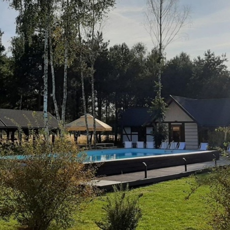 Pool AQUA 10.2 x 5.2 - H.1.45 m, sandfarben, mit am Beton verschraubten Stahlprofilen