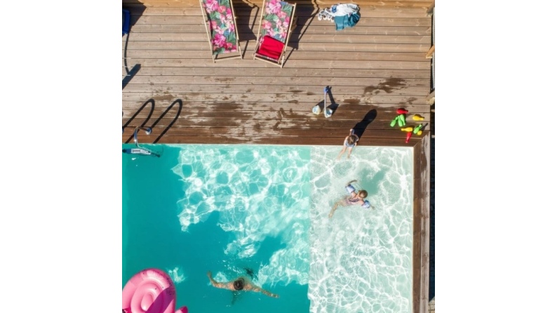 Pool AQUA 10.2 x 5.2 - H.1.45 m mit Liegefläche, sandfarben, auf Rahmen - ohne Betonieren