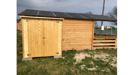 Geräteschrank 1.66x0.82m H.1.86 - mit Boden und Rückwand