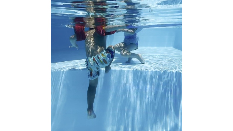 Pool AQUA 8.5 x 4.35 - H.1.45 m mit Liegefläche, sandfarben, mit Stahlprofilen zum Einbetonieren